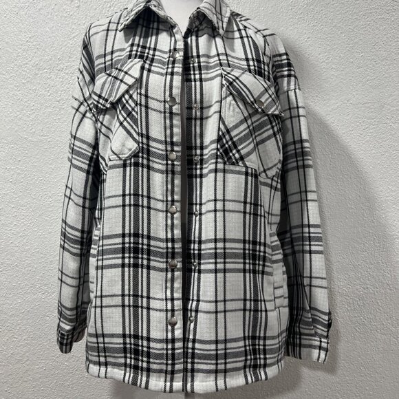 Velvet Heart Flannel Jacket Women’s Medium White Black Plaid Academia Heavy - Picture 2 of 14